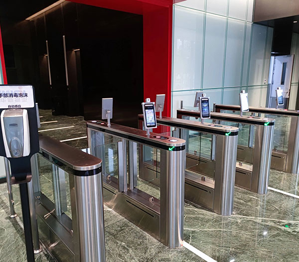 人臉識別門禁通道閘機的保養方法